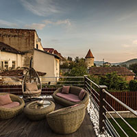 eL Cafe Bar & Restaurant