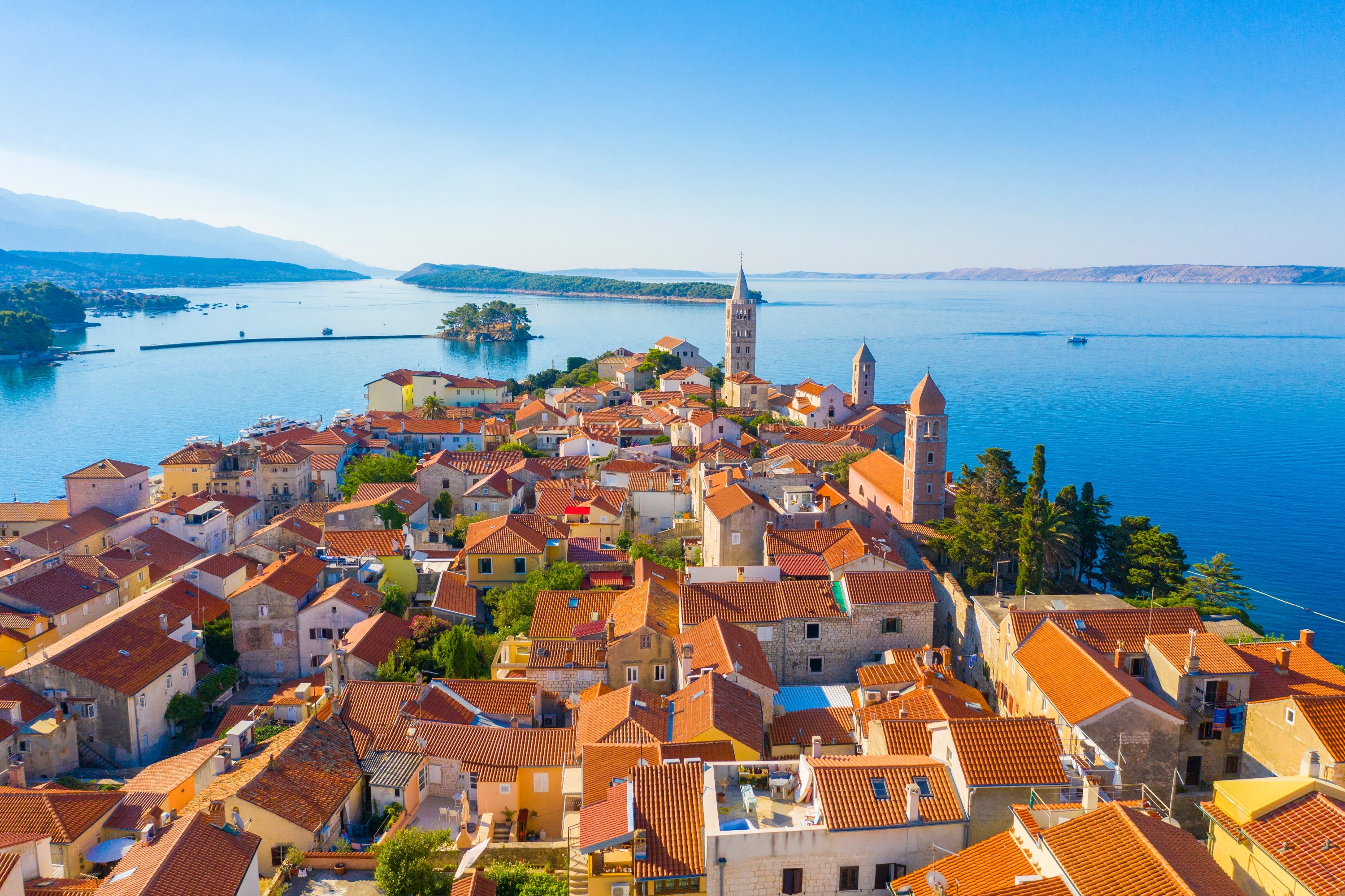 The island of Rab in a nutshell. A barren island | Brate, image size:3000x1999