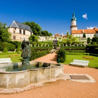 Nowe Miasto nad Metują