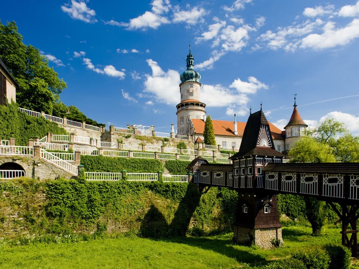 Nowe Miasto nad Metują, Czechy