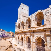Arles