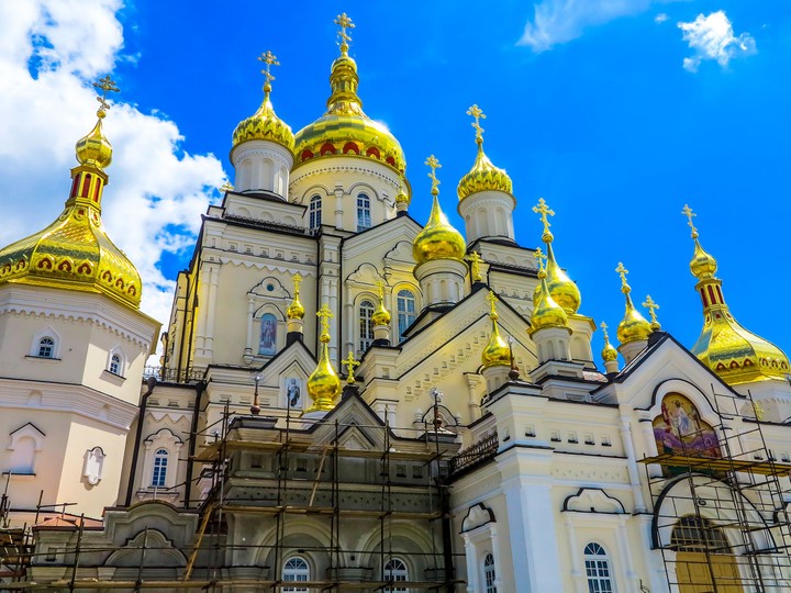 Ukraina